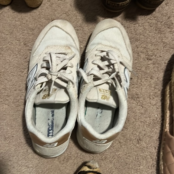 13 pairs of used shoes ! Closet clean out ! Best offer ! - Picture 2 of 5